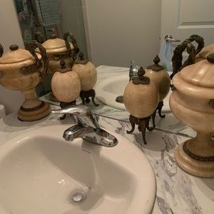 Bombay marble set. 4 pieces